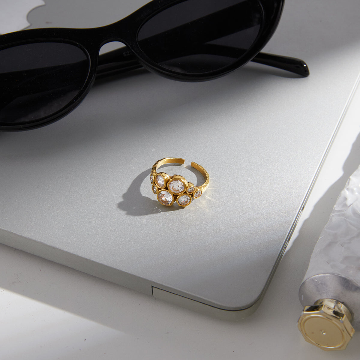 Cyclades Bubble Cluster Ring