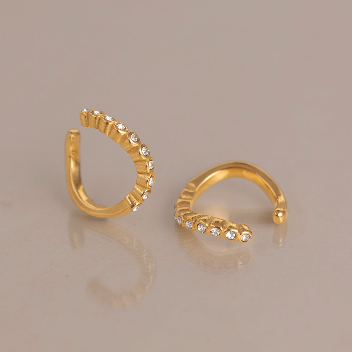 Onda Wave Pavé Ear Cuff Earrings
