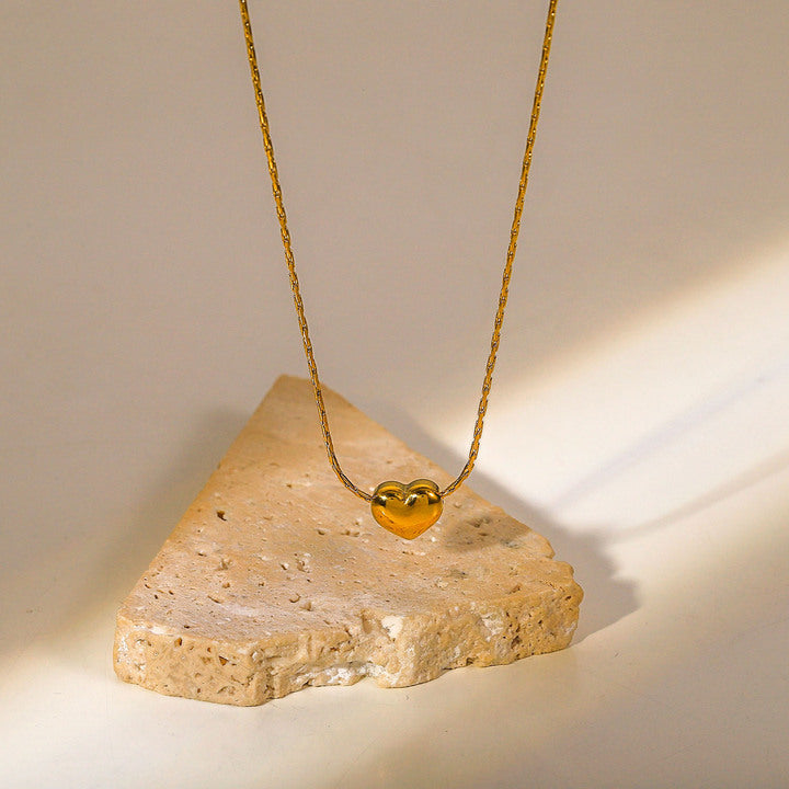 Dune Petite Heart Necklace