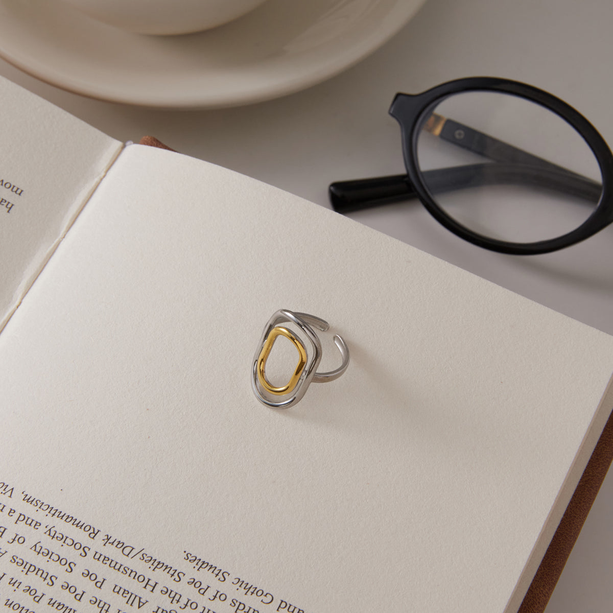 Zephyr Two-Tone Oval Open Ring