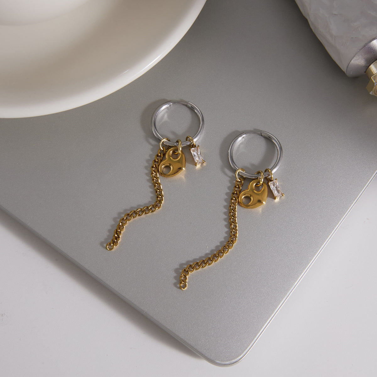 Dune Heart Chain Tassel Earrings