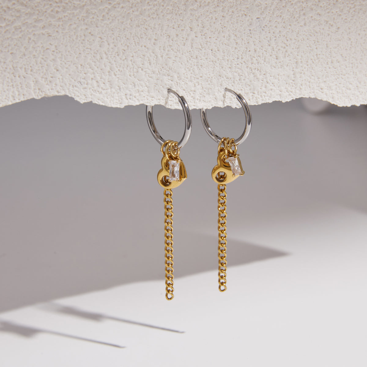 Dune Heart Chain Tassel Earrings