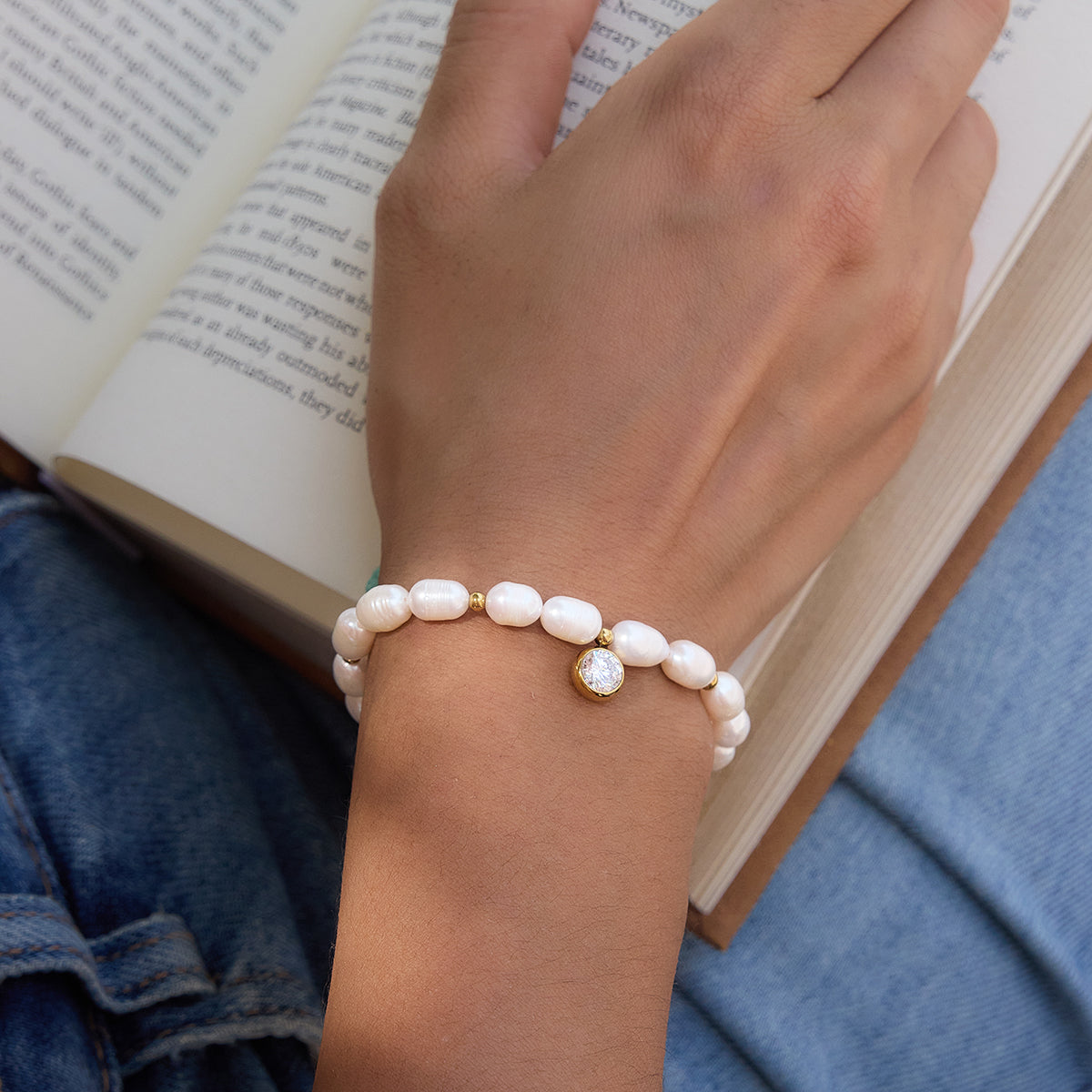 Zephyr Pearl Beaded Bracelet