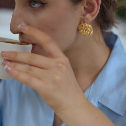 Anemone Mesh Dome Stud Earrings