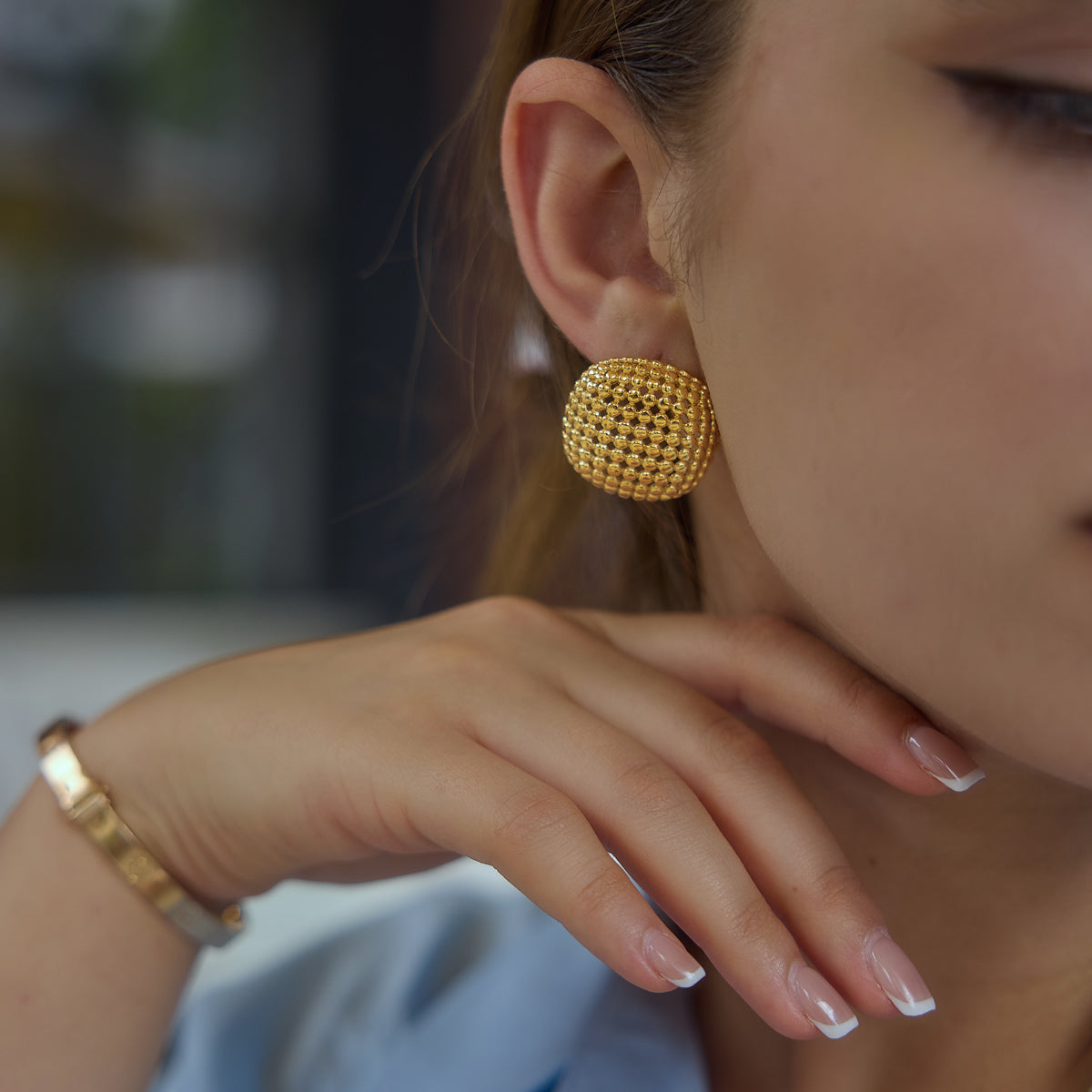 Anemone Mesh Dome Stud Earrings