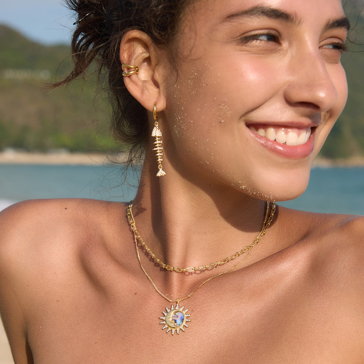 Solstice Shell Sunburst Necklace