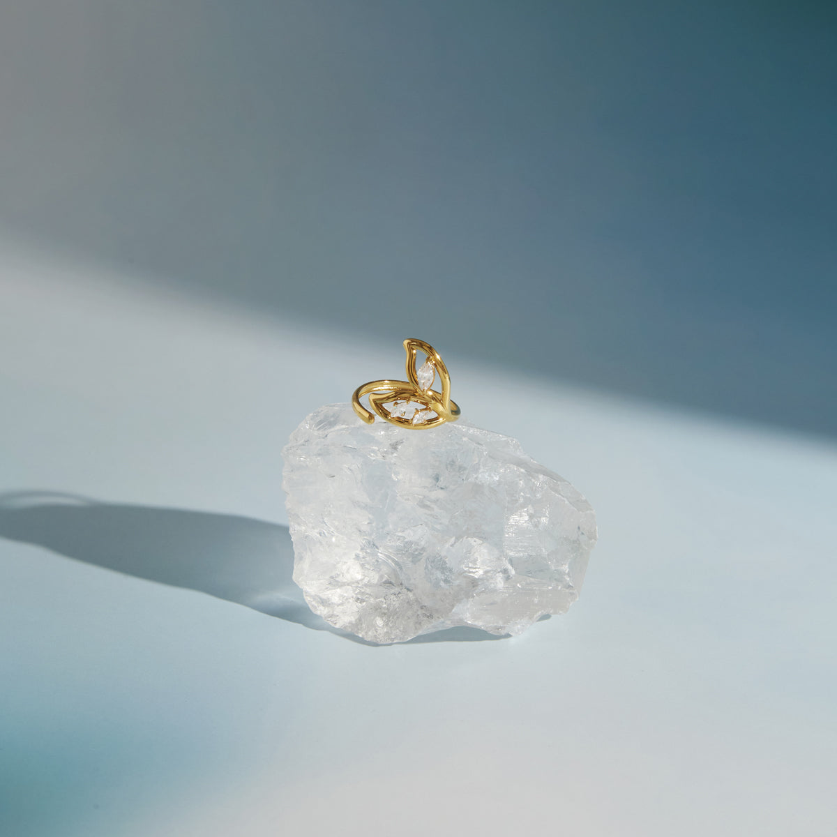 Cala Fishtail Marquise Ring
