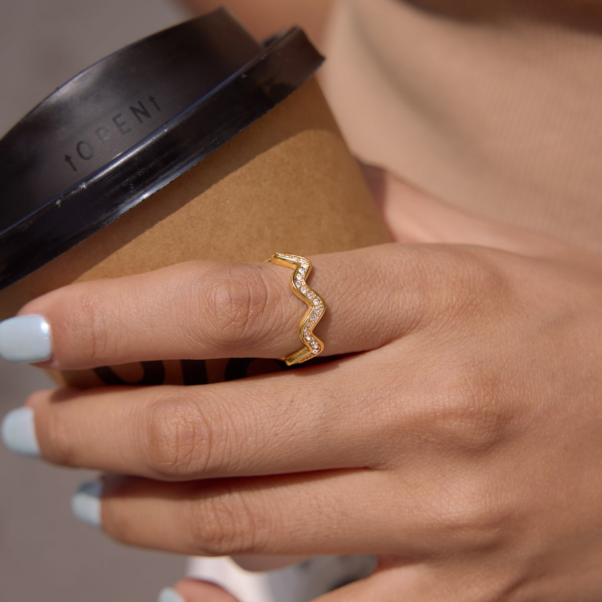 Meltemi Wave Crystal Band Ring