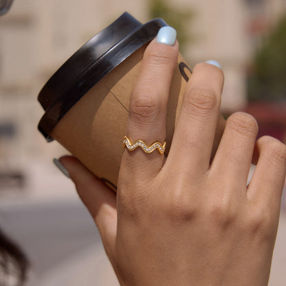 Meltemi Wave Crystal Band Ring