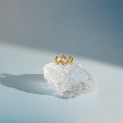 Meltemi Wave Crystal Band Ring