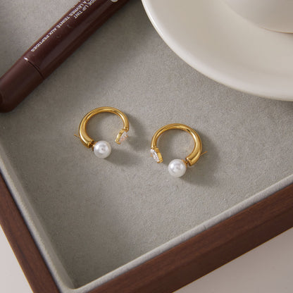 Isla Pearl Ear Jacket Earrings