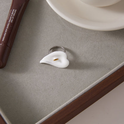 Alba White Calla Lily Ring