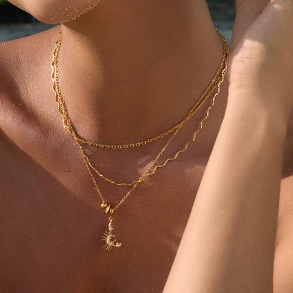 Marea Pavé Crab Pendant Necklace