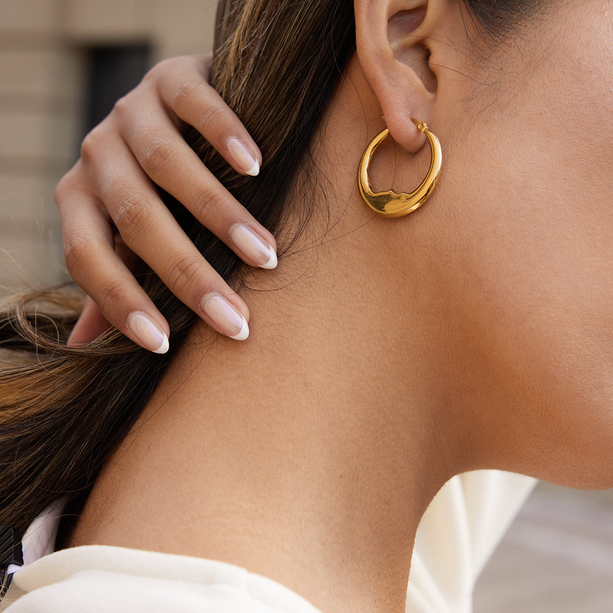 Tramontana Sculpted Crescent Hoop Earrings