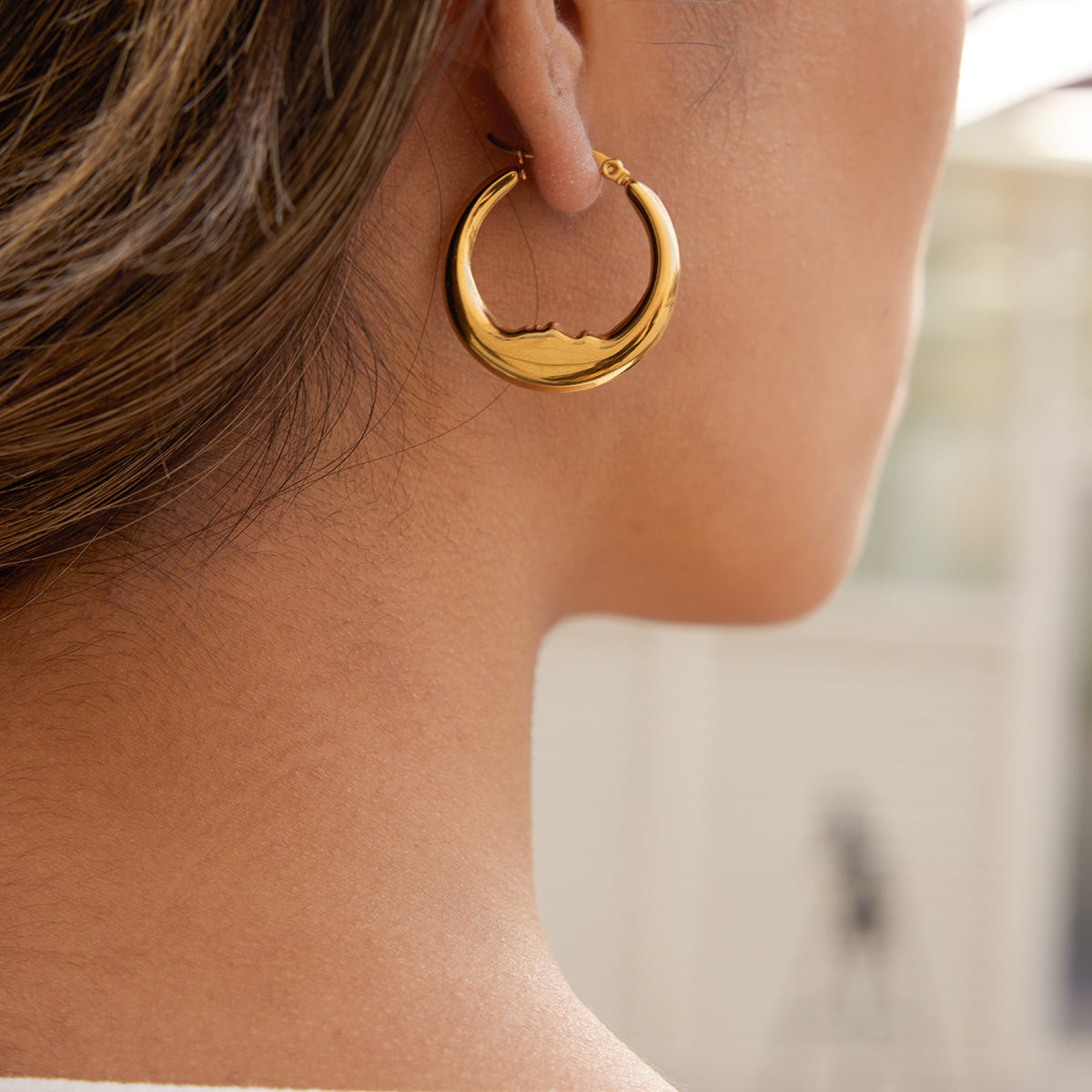 Tramontana Sculpted Crescent Hoop Earrings