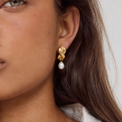 Marea Twisted Knot Pearl Earrings