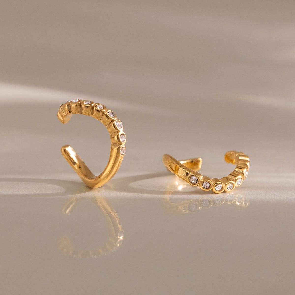 Onda Wave Pavé Ear Cuff Earrings