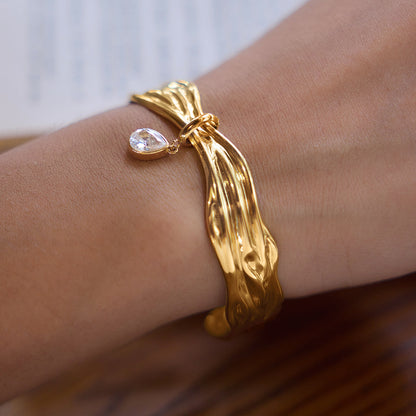 Tramontana Teardrop Cuff Bracelet
