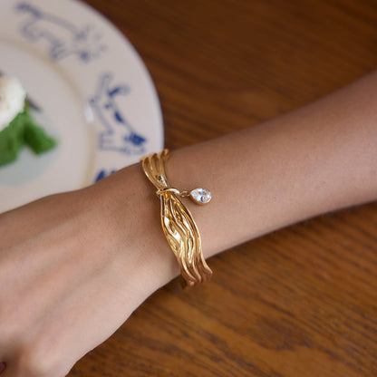 Tramontana Teardrop Cuff Bracelet