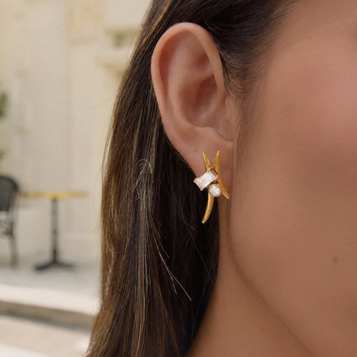 Estrella Crossed Bar Stud Earrings