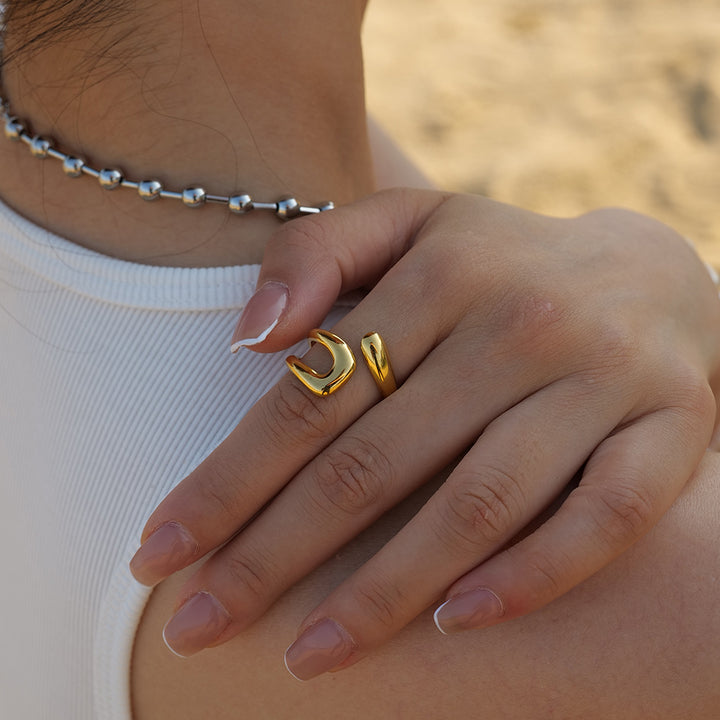 Levante Sculpted Open Band Ring