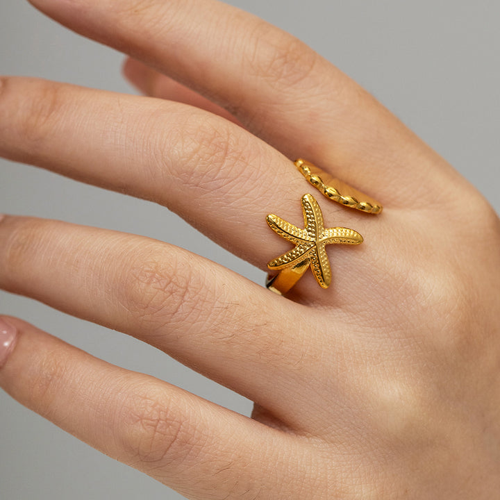 Cove Shell and Starfish Ring