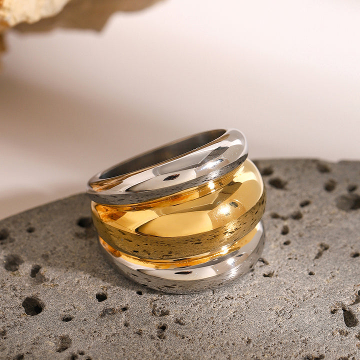 Mistral Ribbed Dome Ring