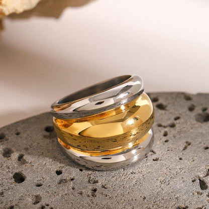 Mistral Ribbed Dome Ring