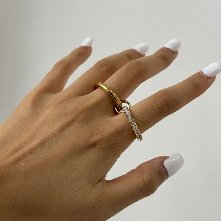 Menorca Interlocking Pavé Ring