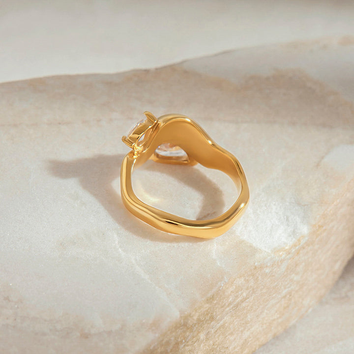 Marea Pear Cut Wave Ring