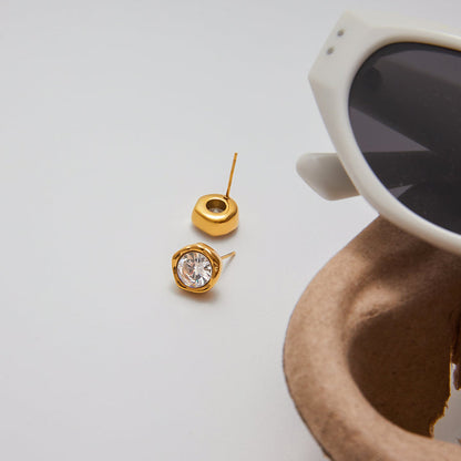 Sabbia Hammered Halo Stud Earrings