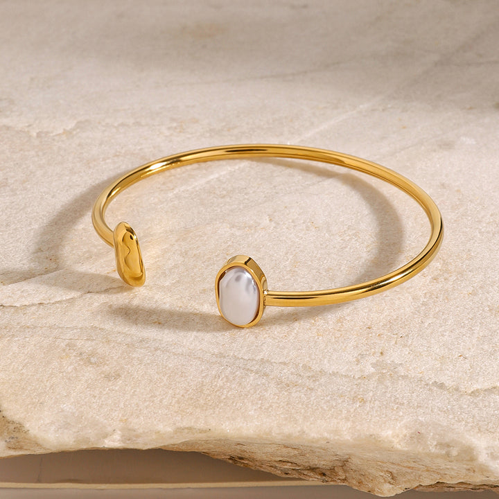 Lumen Oval Pearl Cuff Bracelet