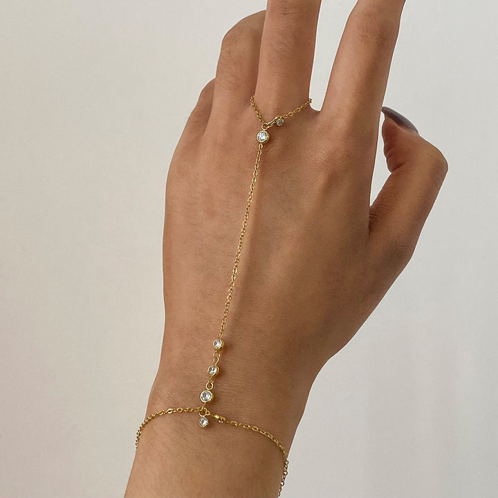 Zephyr Bezel Hand Chain Ring