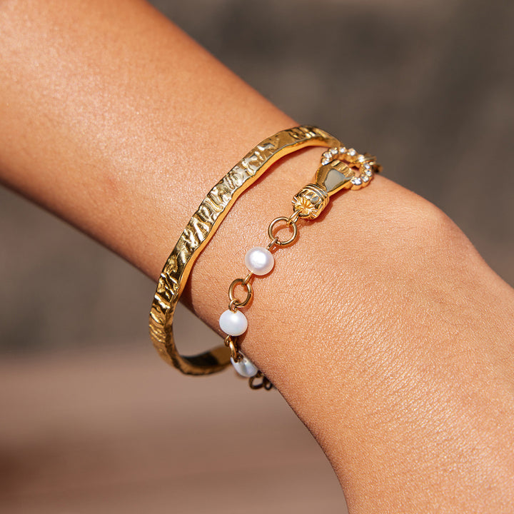 Aegean Hand Charm Pearl Bracelet