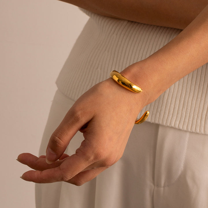 Dune Sculpted Wave Cuff Bracelet