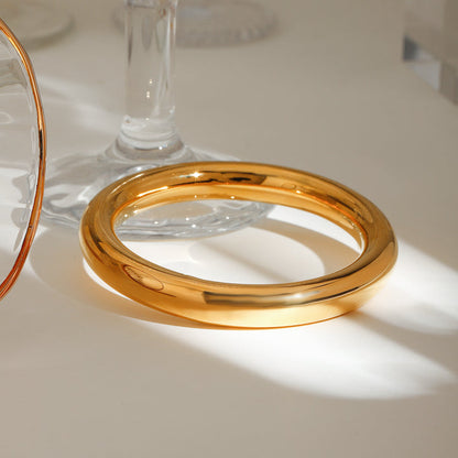 Riviera Smooth Round Bangle Bracelet