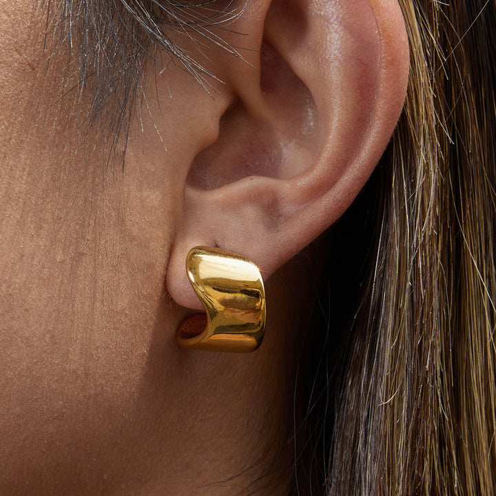 Levanter Polished Chunky Hoop Earrings