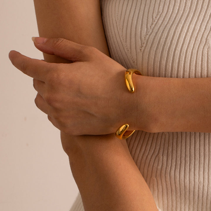 Dune Sculpted Wave Cuff Bracelet