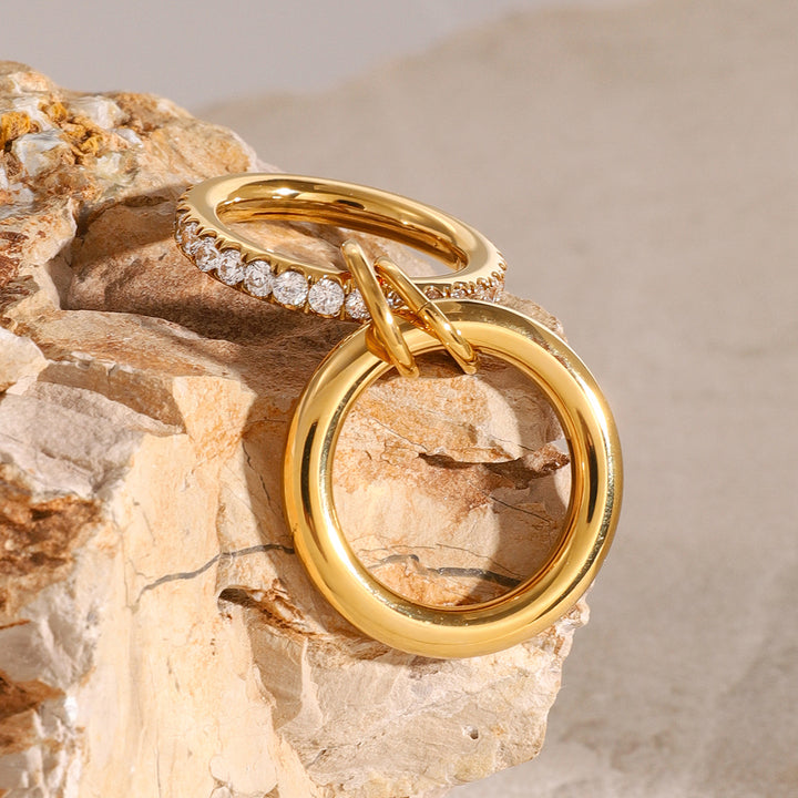 Menorca Interlocking Pavé Ring