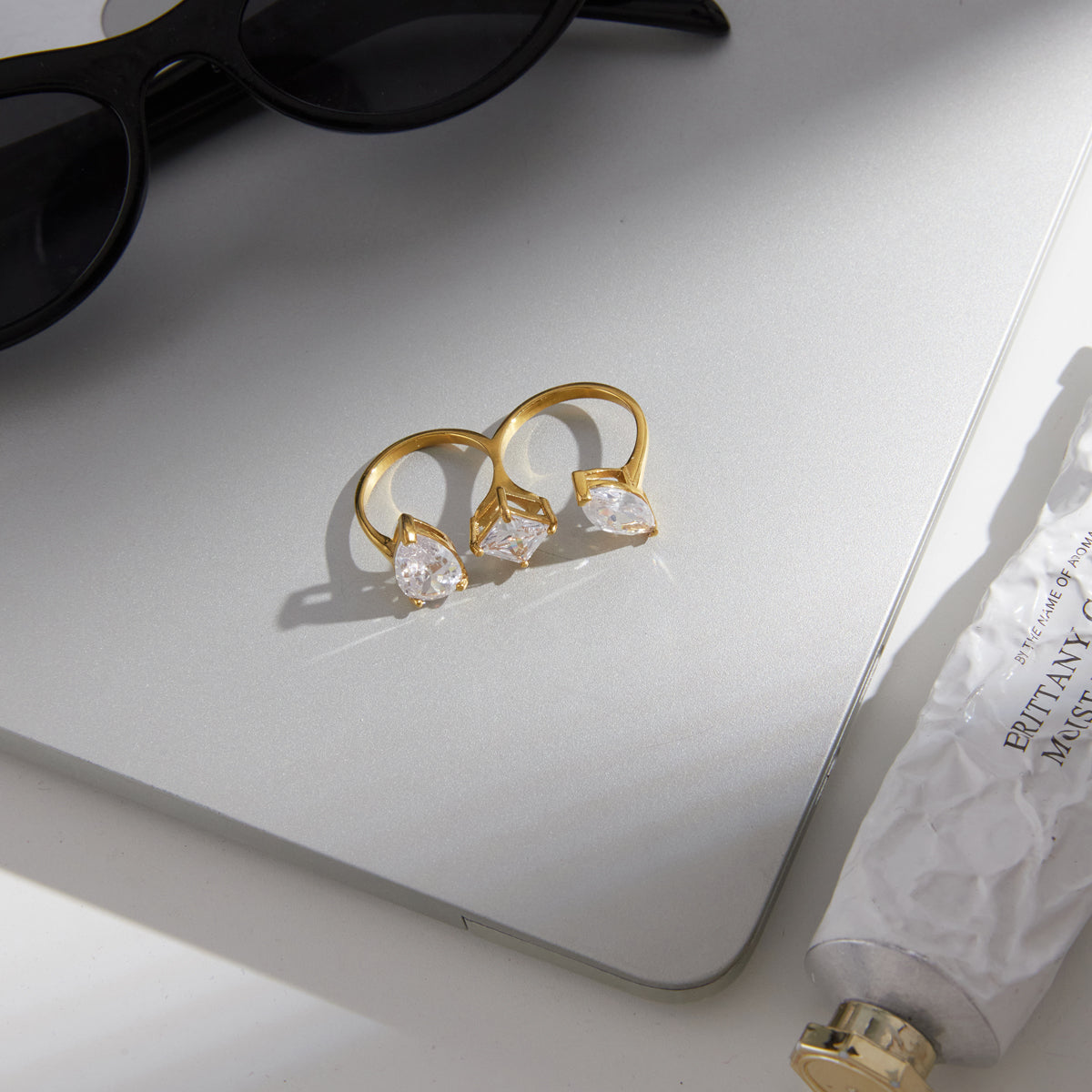 Levante Three Stone Open Ring